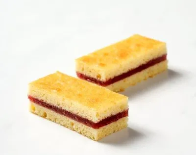 Tegral Satin Yellow Moist Cake Mix