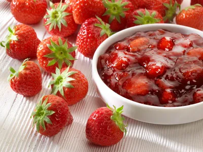 Topfil Strawberry Pieces 60% Fruit Filling
