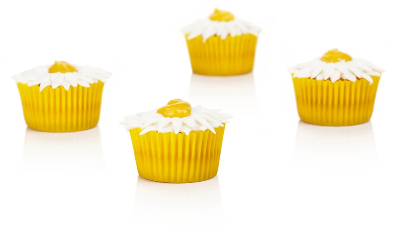 Daisy Cupcakes | Professional Patisserie Recipe - Puratos